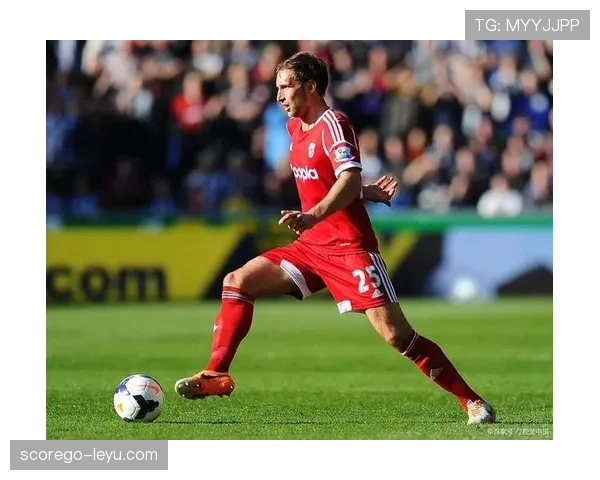 雷恩中场核心表现抢眼，助力球队联赛状态稳步回升