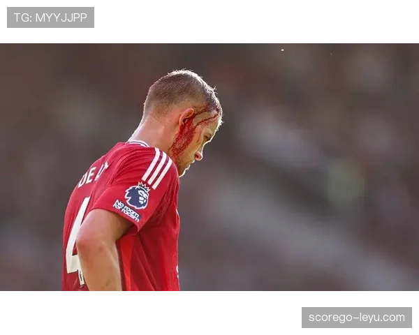 曼联是豪门还是摇摇欲坠的传说？滕哈格的挣扎与C罗的离开揭示了什么？