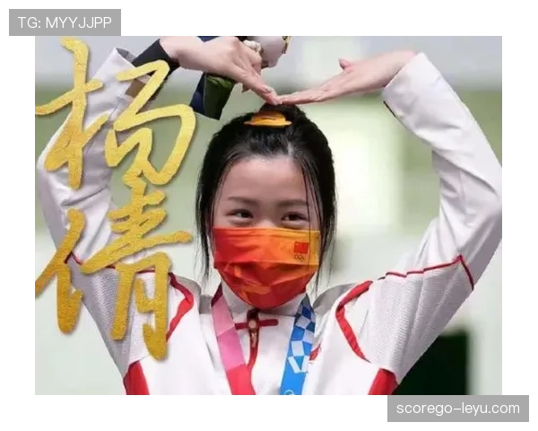 杨倩拿了金牌后逛街买得比明星还闹腾，疯狂剁手让人看傻眼